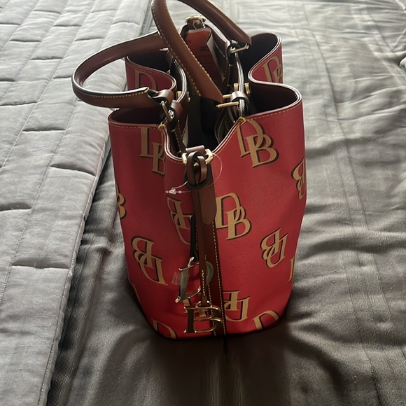 Authentic Dooney and Bourke new - Picture 3 of 6